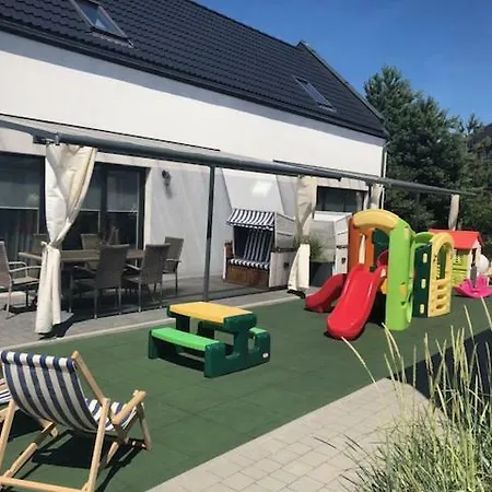 Nadmorski Zaulek Jastrzębia Góra Exterior foto